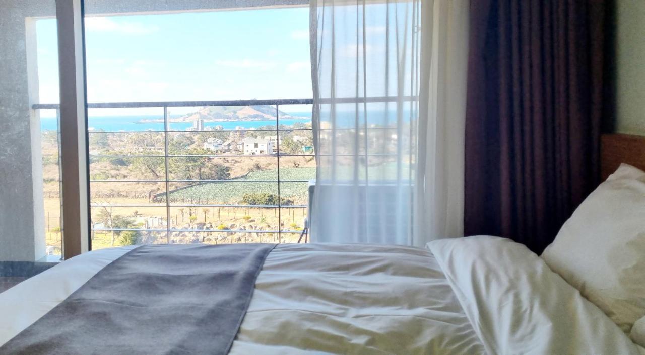 Hi Jeju Hotel Bagian luar foto