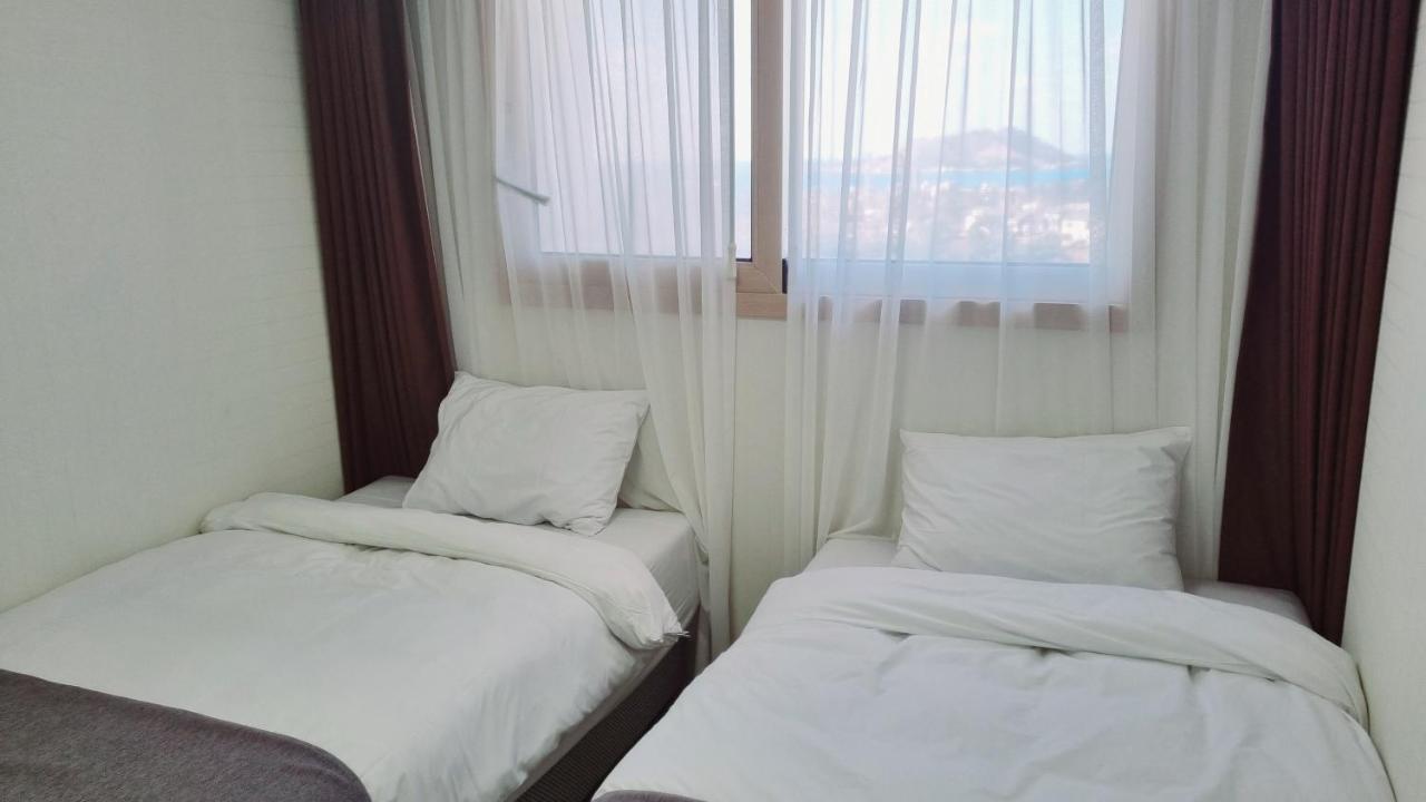 Hi Jeju Hotel Bagian luar foto