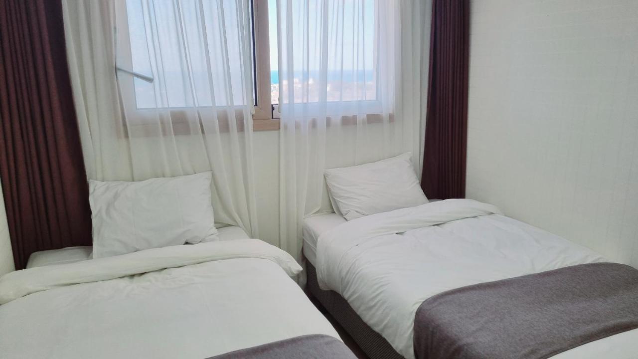 Hi Jeju Hotel Bagian luar foto