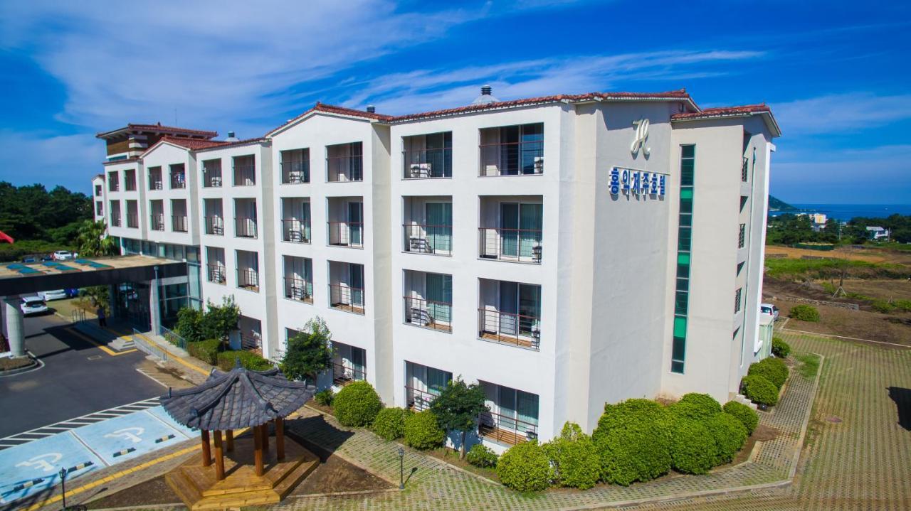 Hi Jeju Hotel Bagian luar foto